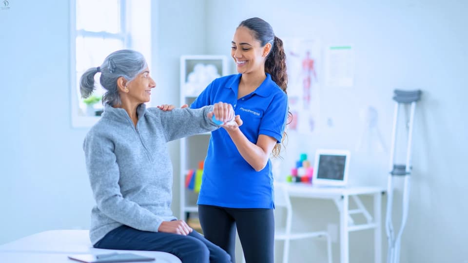 Physiotherapy treatment at Physio Cure Dubai